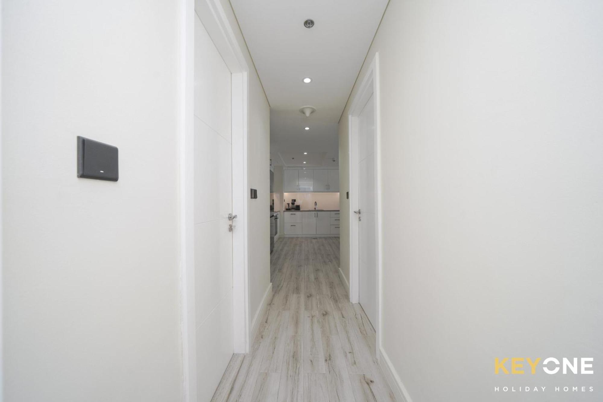 Apartment Chic Marina View Living In A Two Bedroom Dubai