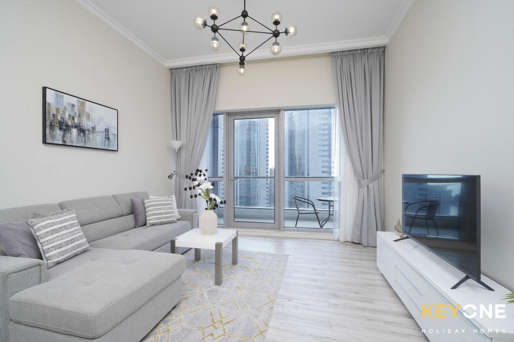 Apartment Chic Marina View Living In A Two Bedroom